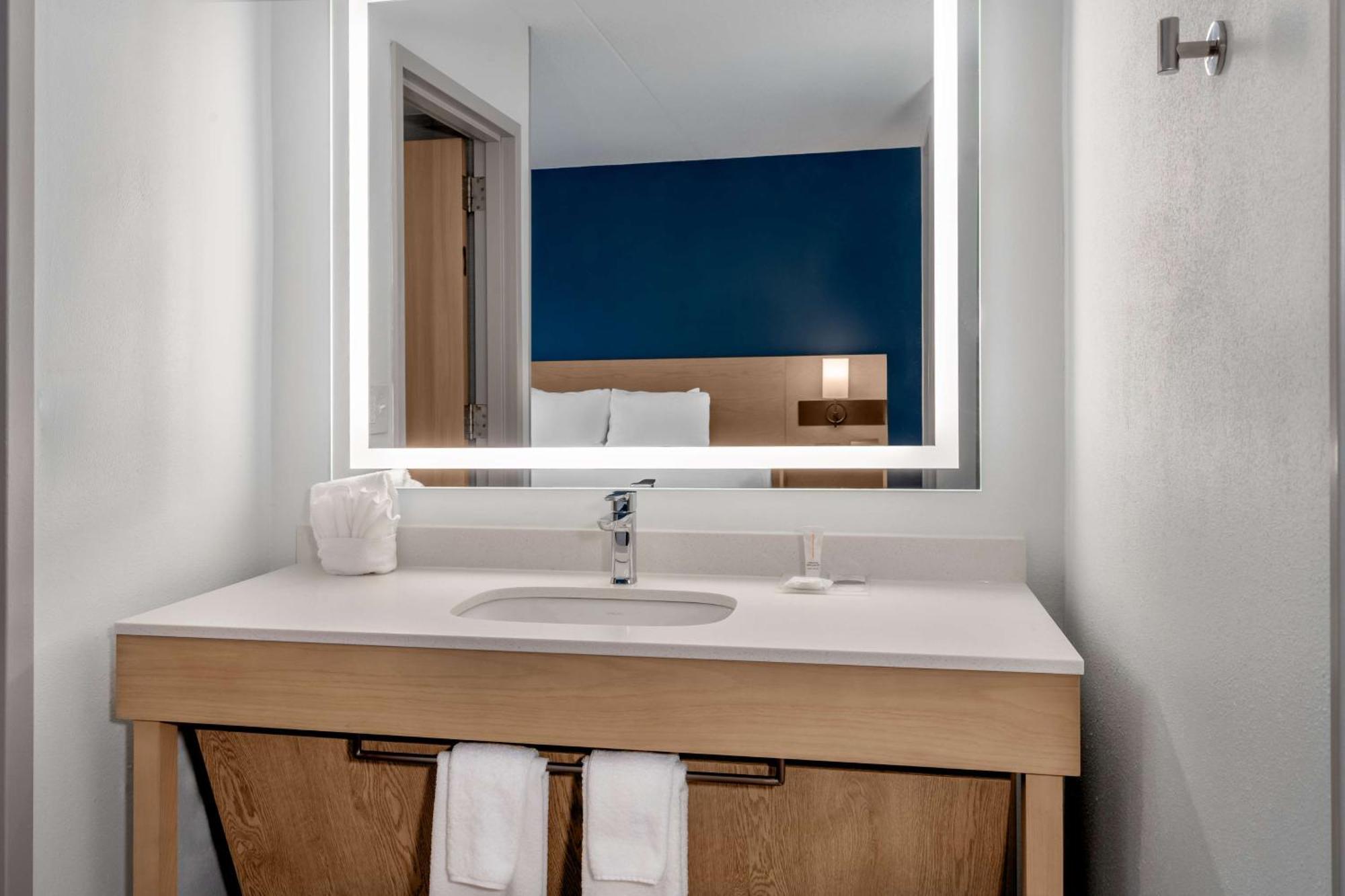 Hyatt Place Mystic Esterno foto